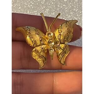 Vintage Butterfly Brooch Gold Tone Brooch Pin B#8
